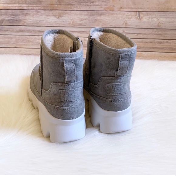 UGG Seal Palomar Waterproof Sneaker Boot - Picture 6 of 8